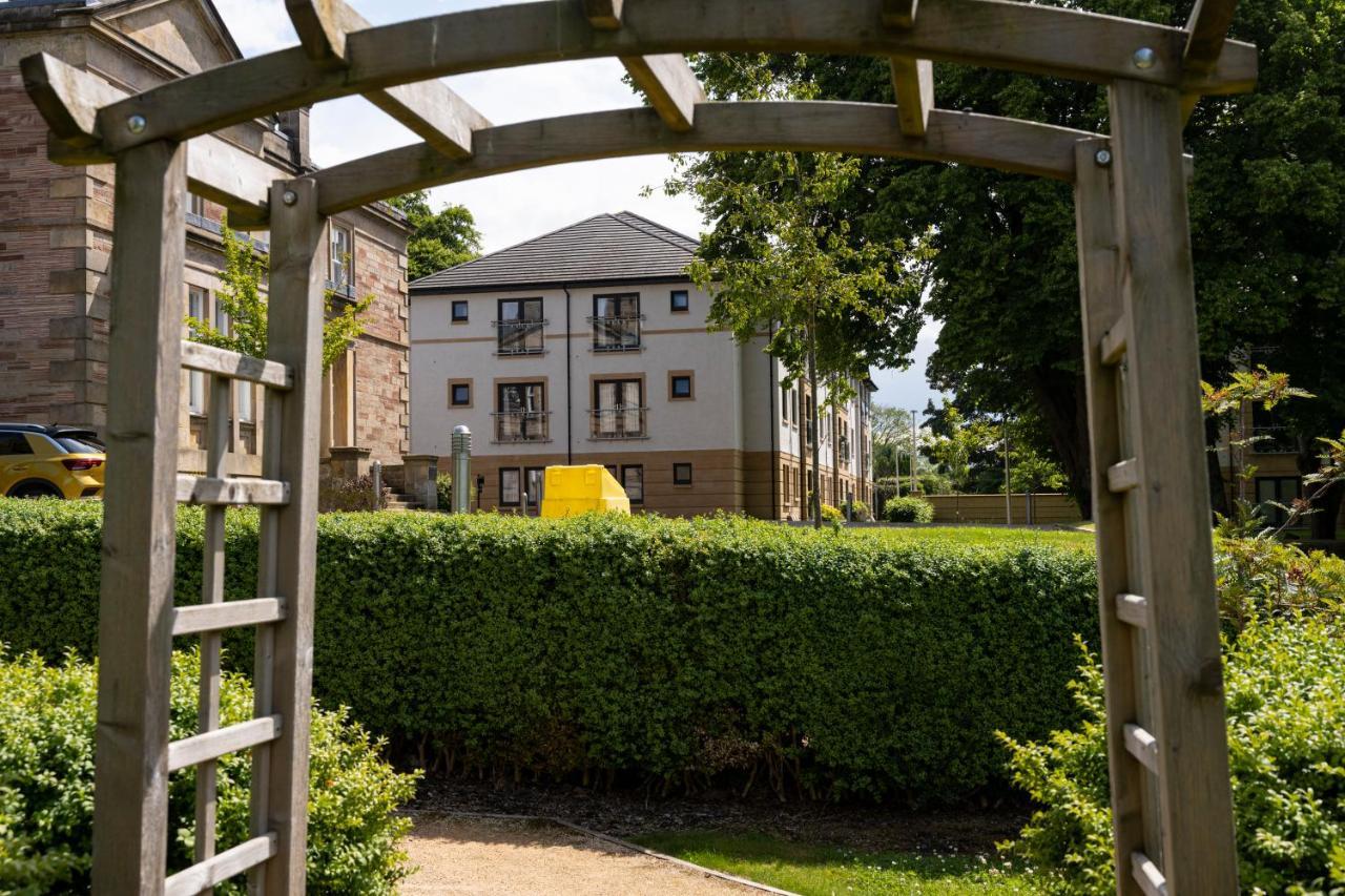 Inverness City Suites Exterior foto